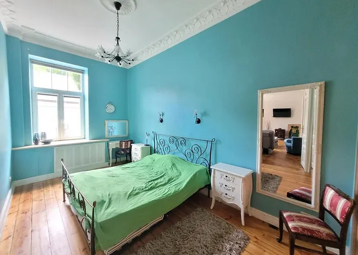 Amber Self Check-in Oldtown Apartman *